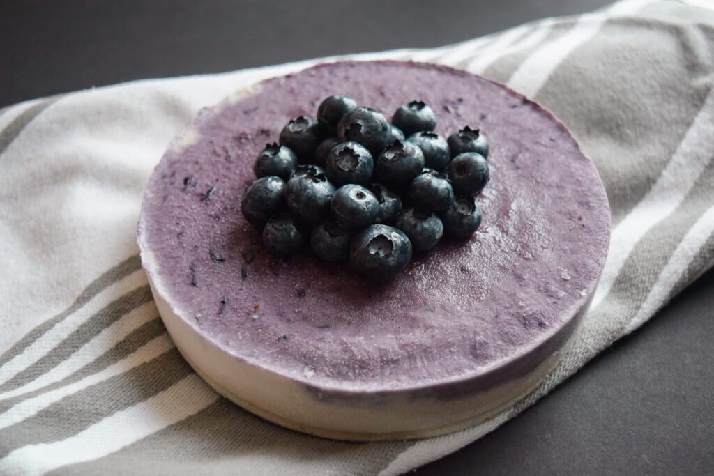 Vegan Blueberry Açai Cheesecake